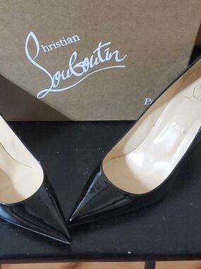 Christian Louboutin Kates